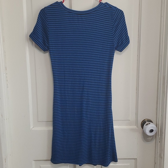 Urban Outfitters small dress - Picture 3 of 3